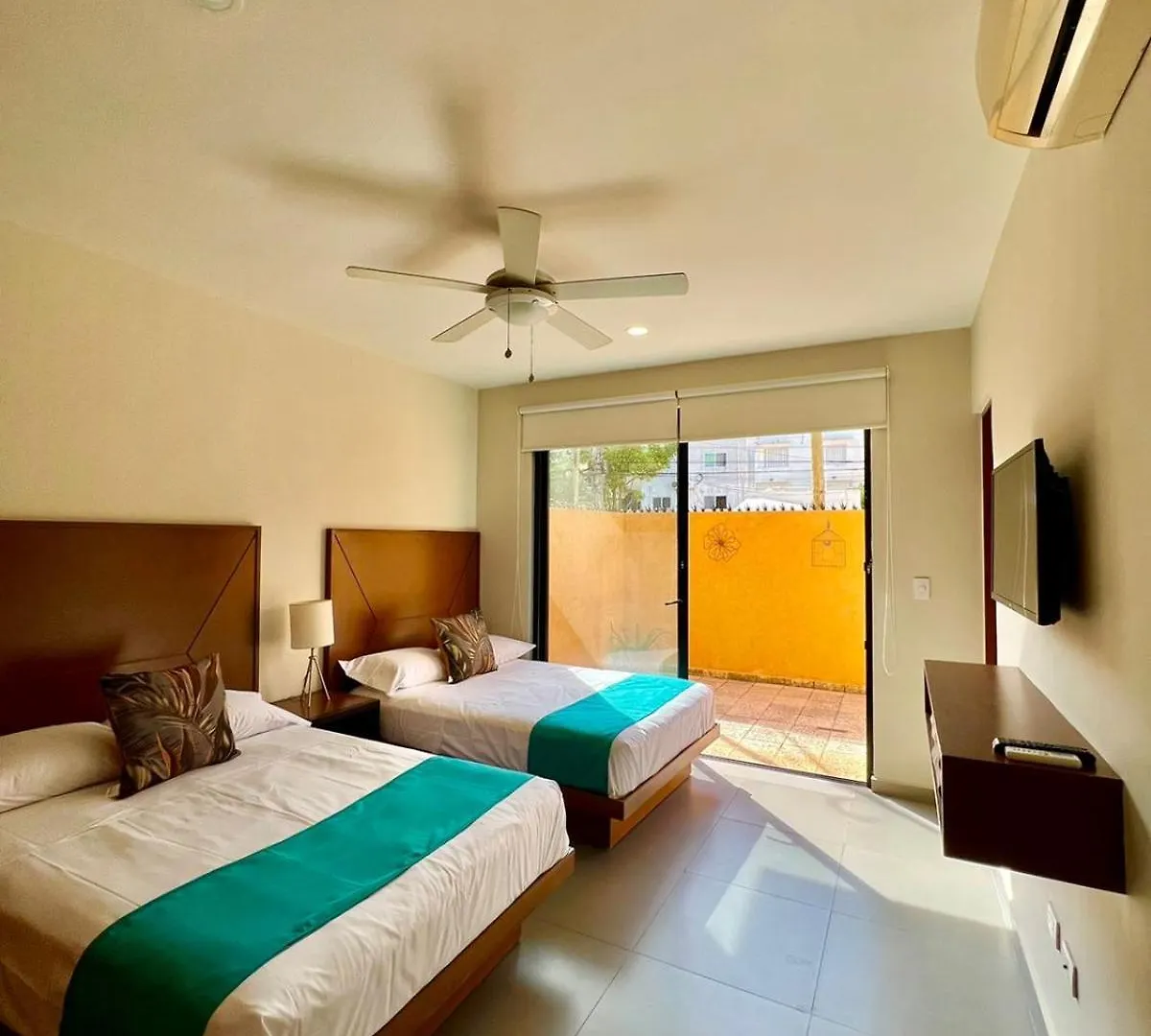 Апартаменты Lujoso Departamento En El Corazon De Playa Плая-дель-Кармен
